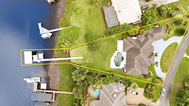 18411 SE Lakeside Drive, Jupiter, FL 33469