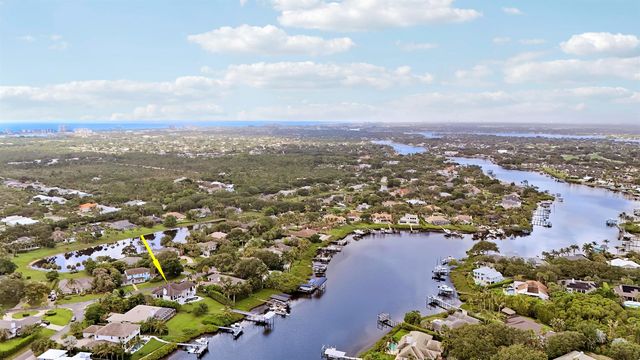 18411 SE Lakeside Drive, Jupiter, FL 33469