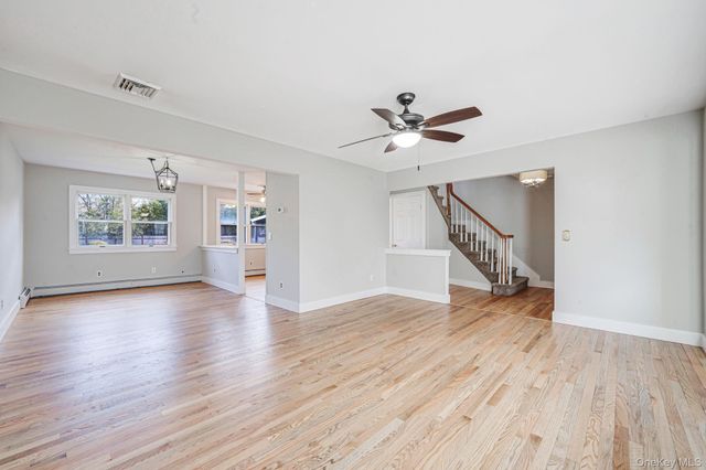 71 Loop Drive, Sayville, NY 11782