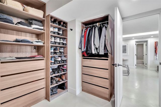 1627 Brickell Ave 1202, Miami, FL 33129