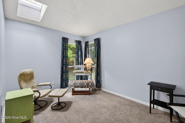 129 Red Bird Lane, Hampstead, NC 28443