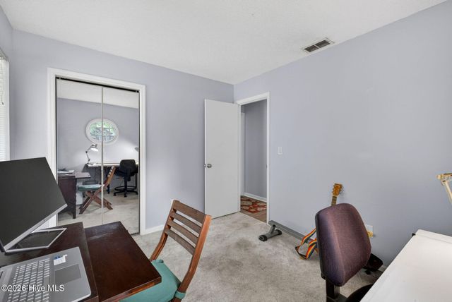 129 Red Bird Lane, Hampstead, NC 28443
