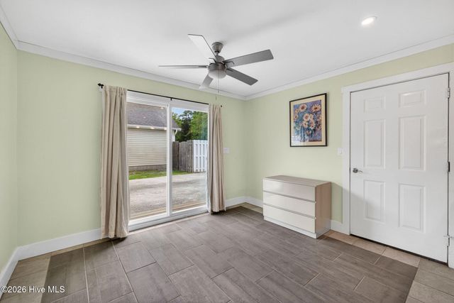 129 Red Bird Lane, Hampstead, NC 28443