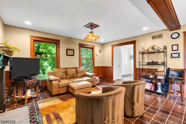 365 Vernoy Rd, Lebanon Twp., NJ 07830