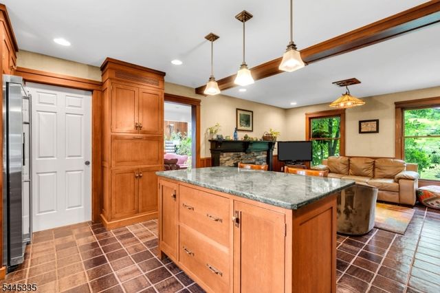 365 Vernoy Rd, Lebanon Twp., NJ 07830