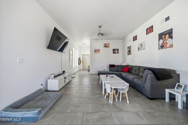 1181 Summer Rain Street, El Paso, TX 79928