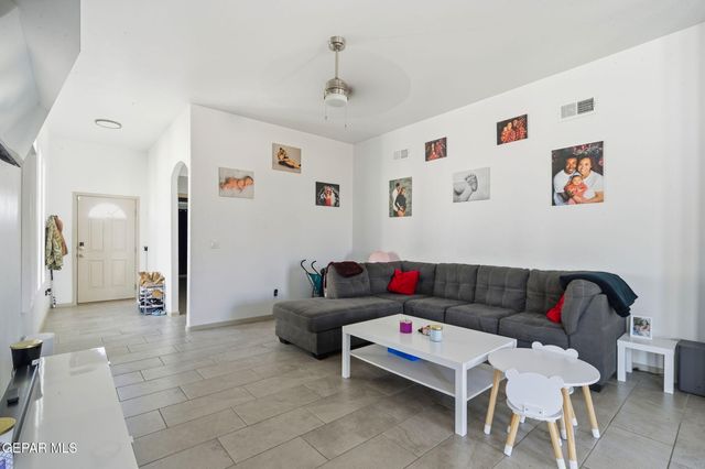 1181 Summer Rain Street, El Paso, TX 79928