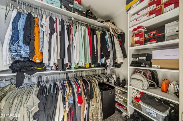 1181 Summer Rain Street, El Paso, TX 79928