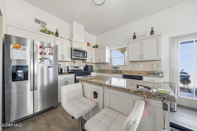 1181 Summer Rain Street, El Paso, TX 79928