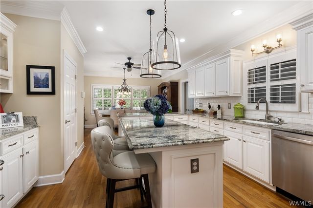 1512 Juniper Ridge, Northport, AL 35473