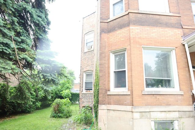 6948 S EBERHART Avenue, Chicago, IL 60637