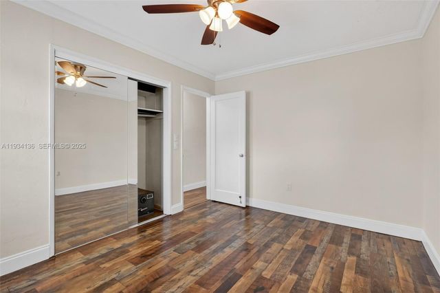 2440 NW 152nd Ter, Miami Gardens, FL 33054