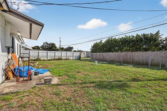 2440 NW 152nd Ter, Miami Gardens, FL 33054