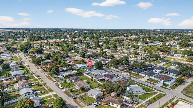 2440 NW 152nd Ter, Miami Gardens, FL 33054