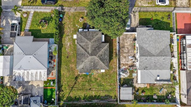 2440 NW 152nd Ter, Miami Gardens, FL 33054