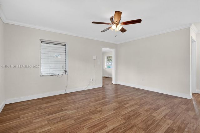 2440 NW 152nd Ter, Miami Gardens, FL 33054