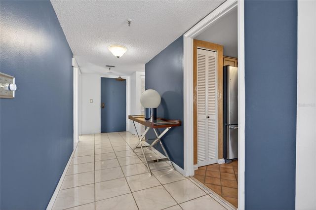 5950 PELICAN BAY PLAZA S 406, Gulfport, FL 33707