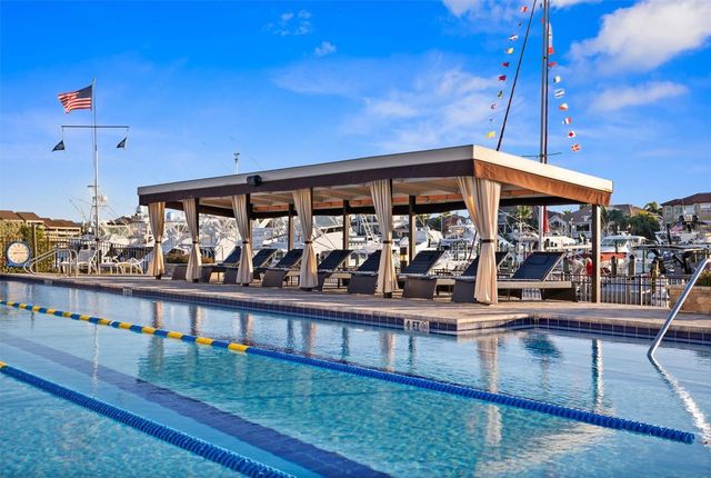 5950 PELICAN BAY PLAZA S 406, Gulfport, FL 33707