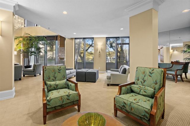 5950 PELICAN BAY PLAZA S 406, Gulfport, FL 33707