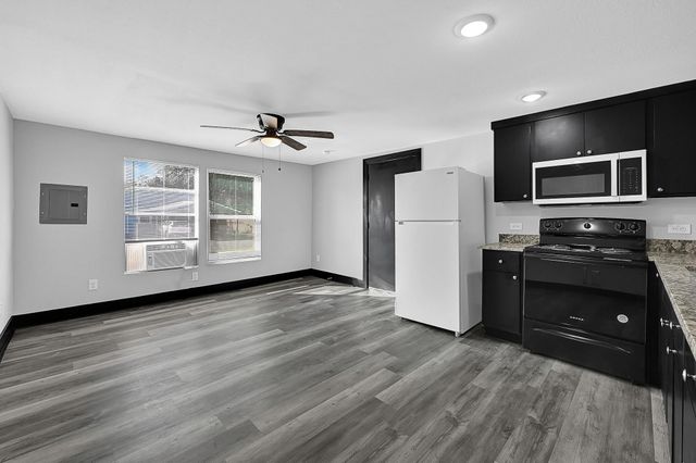 1313 10th Street 4, Galena Park, TX 77547