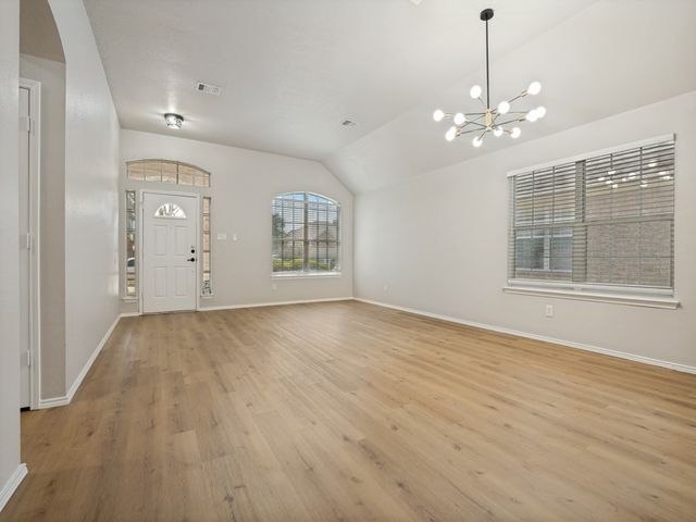 5051 Showdown Lane, Grand Prairie, TX 75052