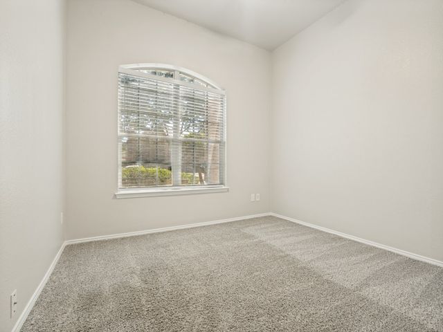 5051 Showdown Lane, Grand Prairie, TX 75052