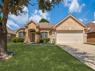 5051 Showdown Lane, Grand Prairie, TX 75052