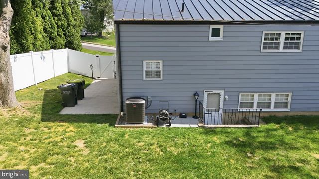 209 LIMESTONE LN, Willow Grove, PA 19090