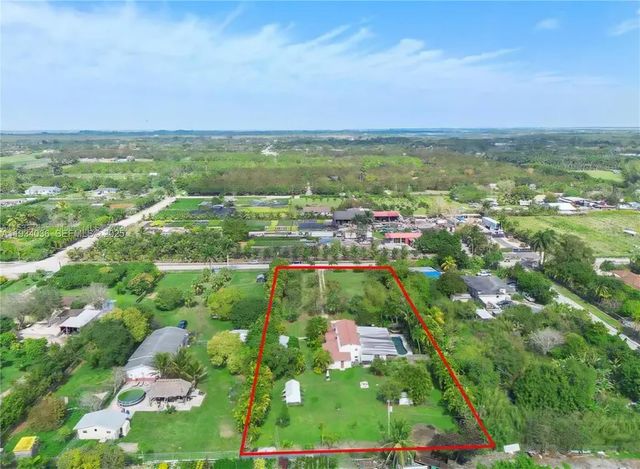 19810 SW 200th St, Miami, FL 33187