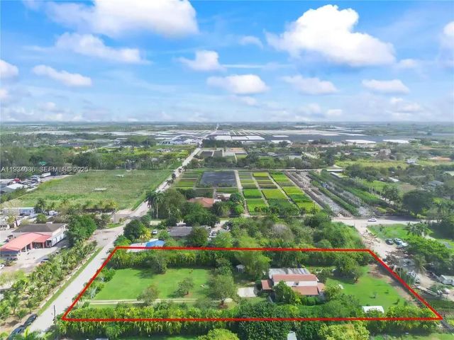 19810 SW 200th St, Miami, FL 33187