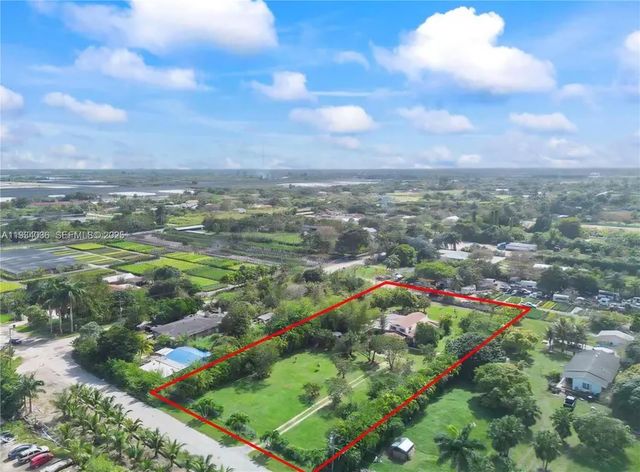 19810 SW 200th St, Miami, FL 33187