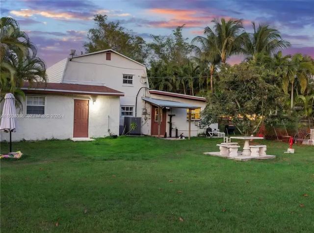 19810 SW 200th St, Miami, FL 33187