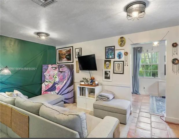 19810 SW 200th St, Miami, FL 33187