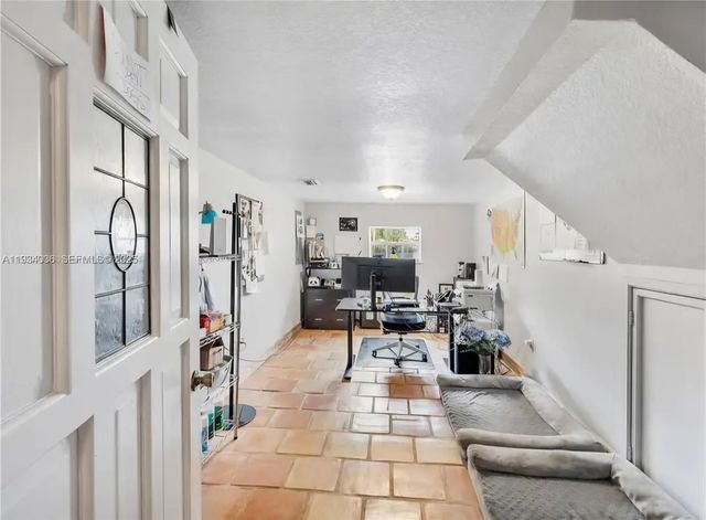 19810 SW 200th St, Miami, FL 33187