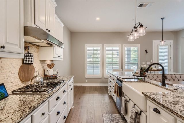 517 Summer Alcove WAY, Austin, TX 78732