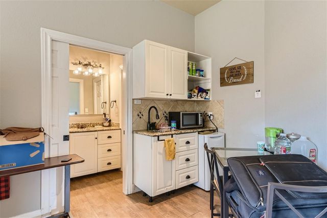 517 Summer Alcove WAY, Austin, TX 78732