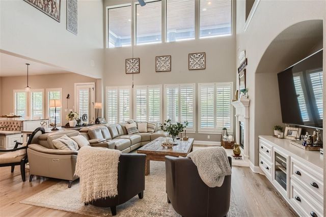 517 Summer Alcove WAY, Austin, TX 78732