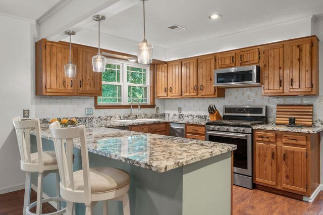 210 Quail Creek Road, Hot Springs, AR 71901