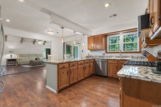 210 Quail Creek Road, Hot Springs, AR 71901