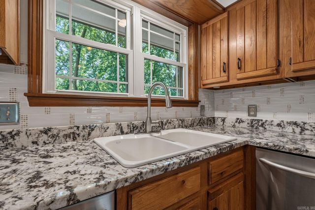 210 Quail Creek Road, Hot Springs, AR 71901