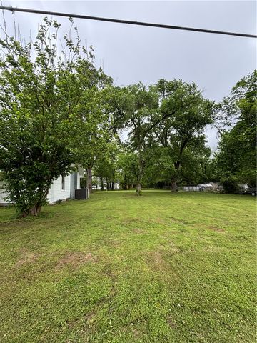 408 N. West Avenue, Lincoln, AR 72744