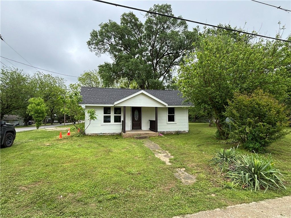 408 N. West Avenue, Lincoln, AR 72744