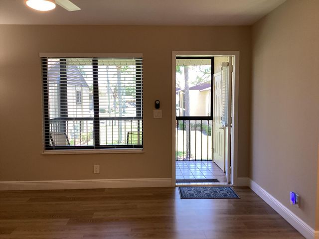 410 Pine Glen Lane B-2, Greenacres, FL 33463