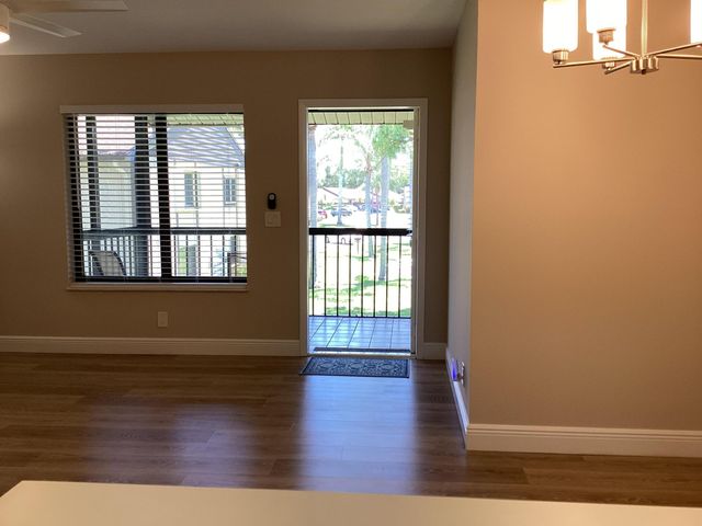 410 Pine Glen Lane B-2, Greenacres, FL 33463