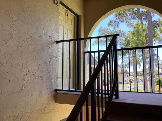410 Pine Glen Lane B-2, Greenacres, FL 33463