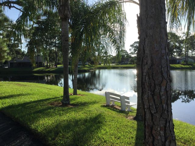 410 Pine Glen Lane B-2, Greenacres, FL 33463