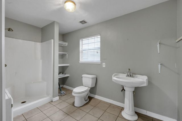 7644 Spring Cypress Road, Spring, TX 77379