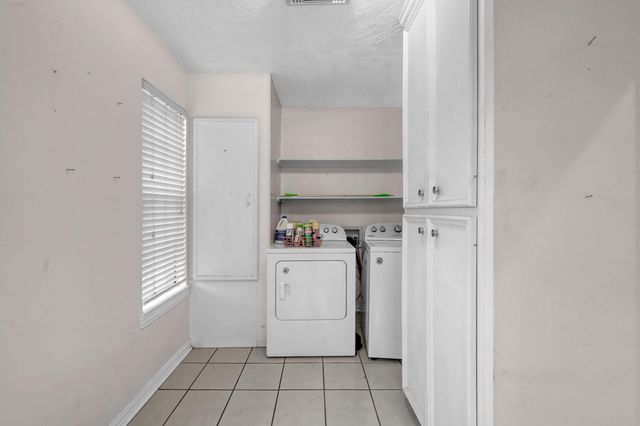 7644 Spring Cypress Road, Spring, TX 77379