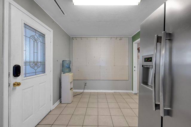 7644 Spring Cypress Road, Spring, TX 77379