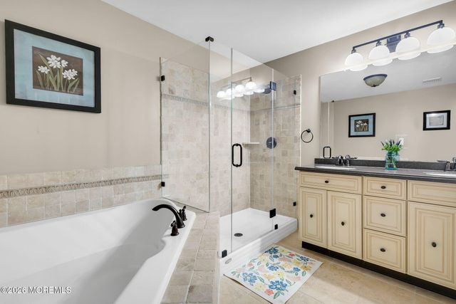 12 Skimmer Lane, Middletown, NJ 07758
